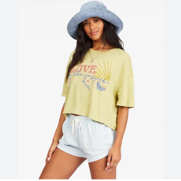 Billabong Tops - Billabong Oversized “Love is the answer” Cropped Tee Size: S